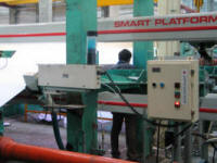 Multicolor Web Material Spray Marking and Indication System